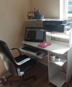 Monitor + escritorio + silla 