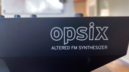 Sintetizador FM Korg opsix