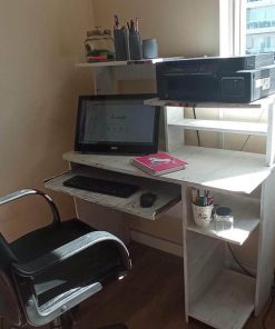 Monitor + escritorio + silla 